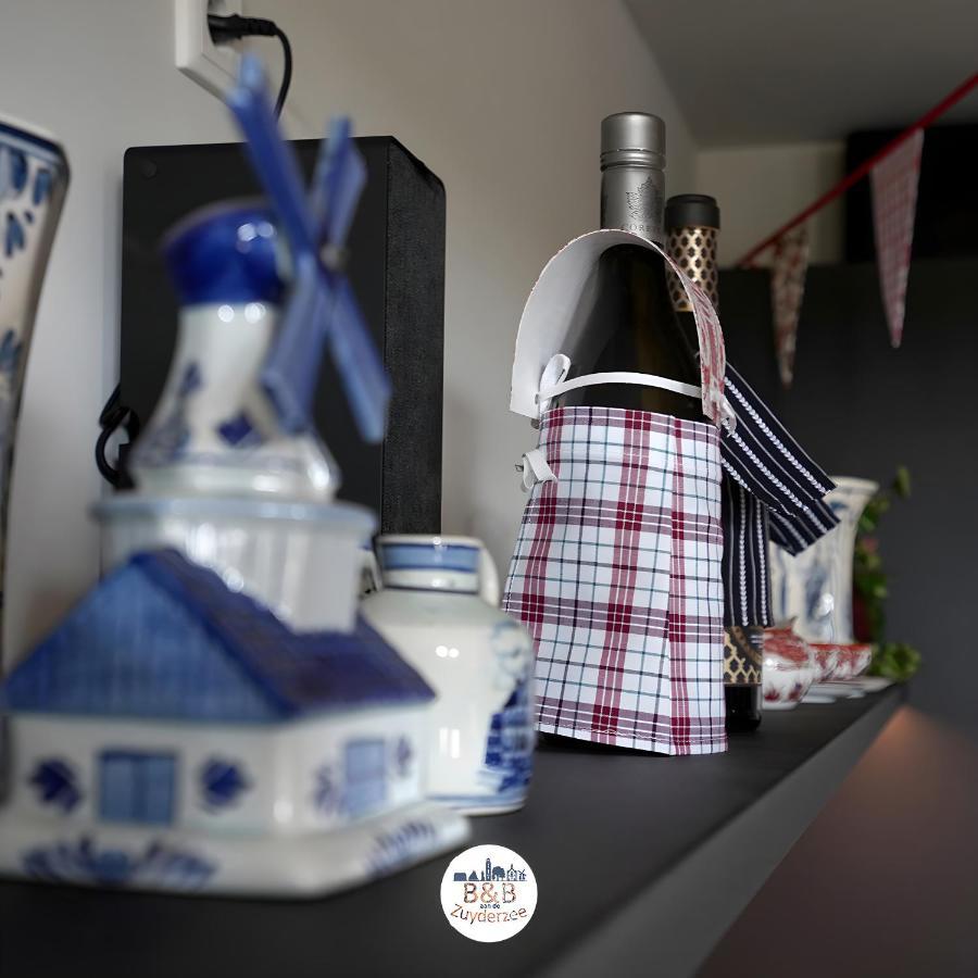 Bb Aan De Zuyderzee Bed & Breakfast Бунсхотен Екстериор снимка
