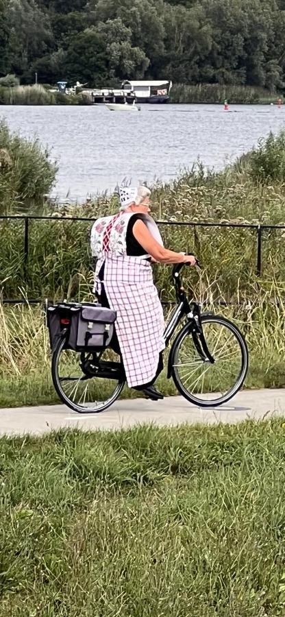 Bb Aan De Zuyderzee Bed & Breakfast Бунсхотен Екстериор снимка